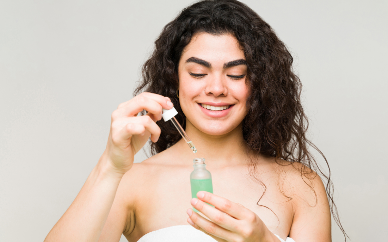 Hyaluronic acid trong mỹ phẩm là gì? Cách phân loại và sử dụng