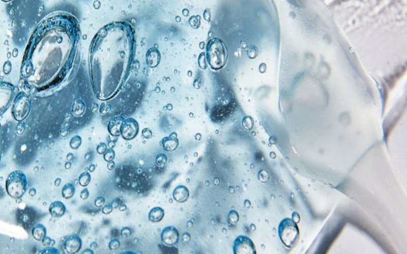 Hyaluronic Acid và Glycerin: Đâu mới là hoạt chất vàng cho da?